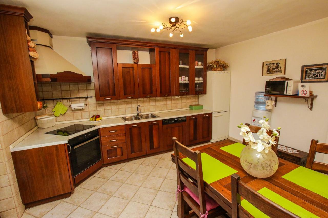 Apartment Dori Porec Esterno foto
