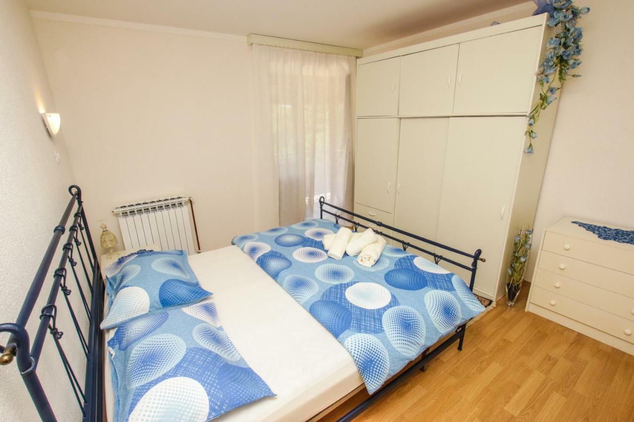 Apartment Dori Porec Esterno foto